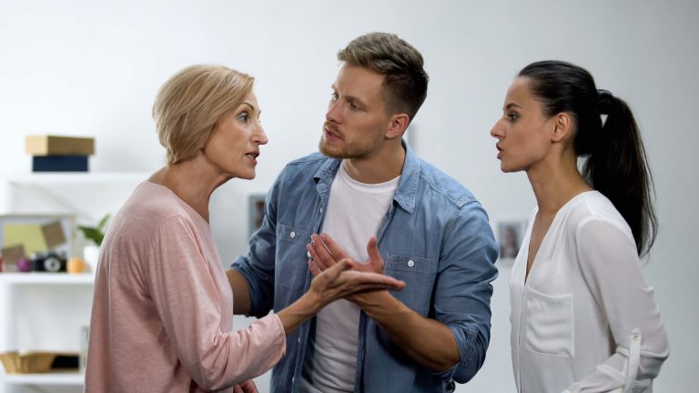 steps to resolving conflict